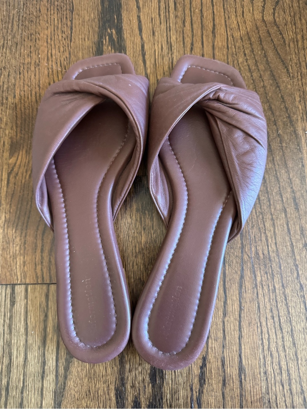 Reformation Mikki Twist Flat Sandal in Chestnut